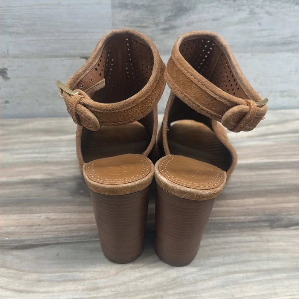 Tory Burch great please